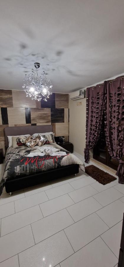 Fashion House Napoli Apartment ภายนอก รูปภาพ