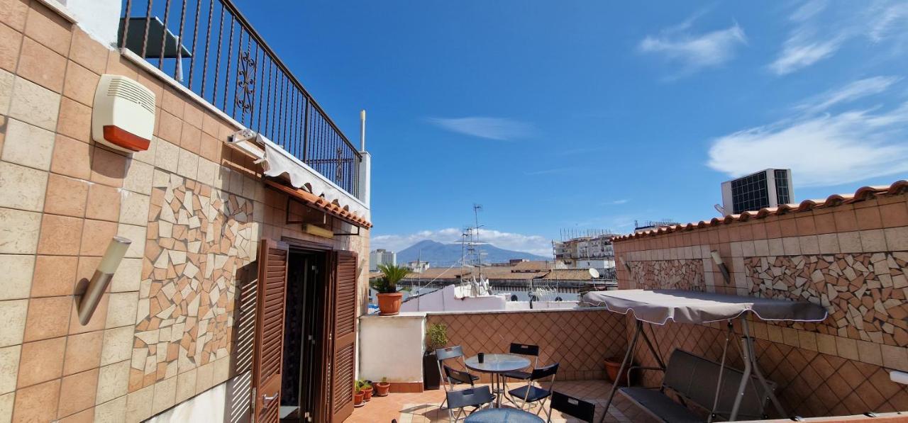Fashion House Napoli Apartment ภายนอก รูปภาพ