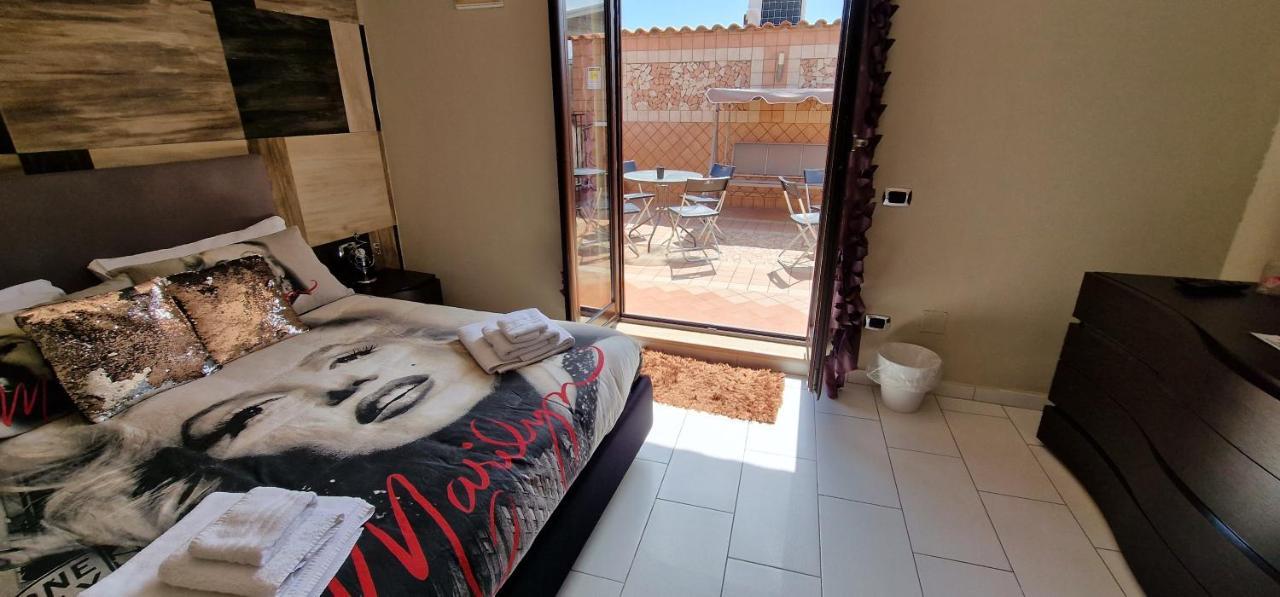 Fashion House Napoli Apartment ภายนอก รูปภาพ