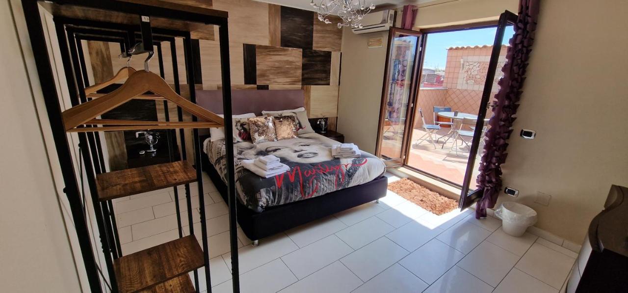 Fashion House Napoli Apartment ภายนอก รูปภาพ