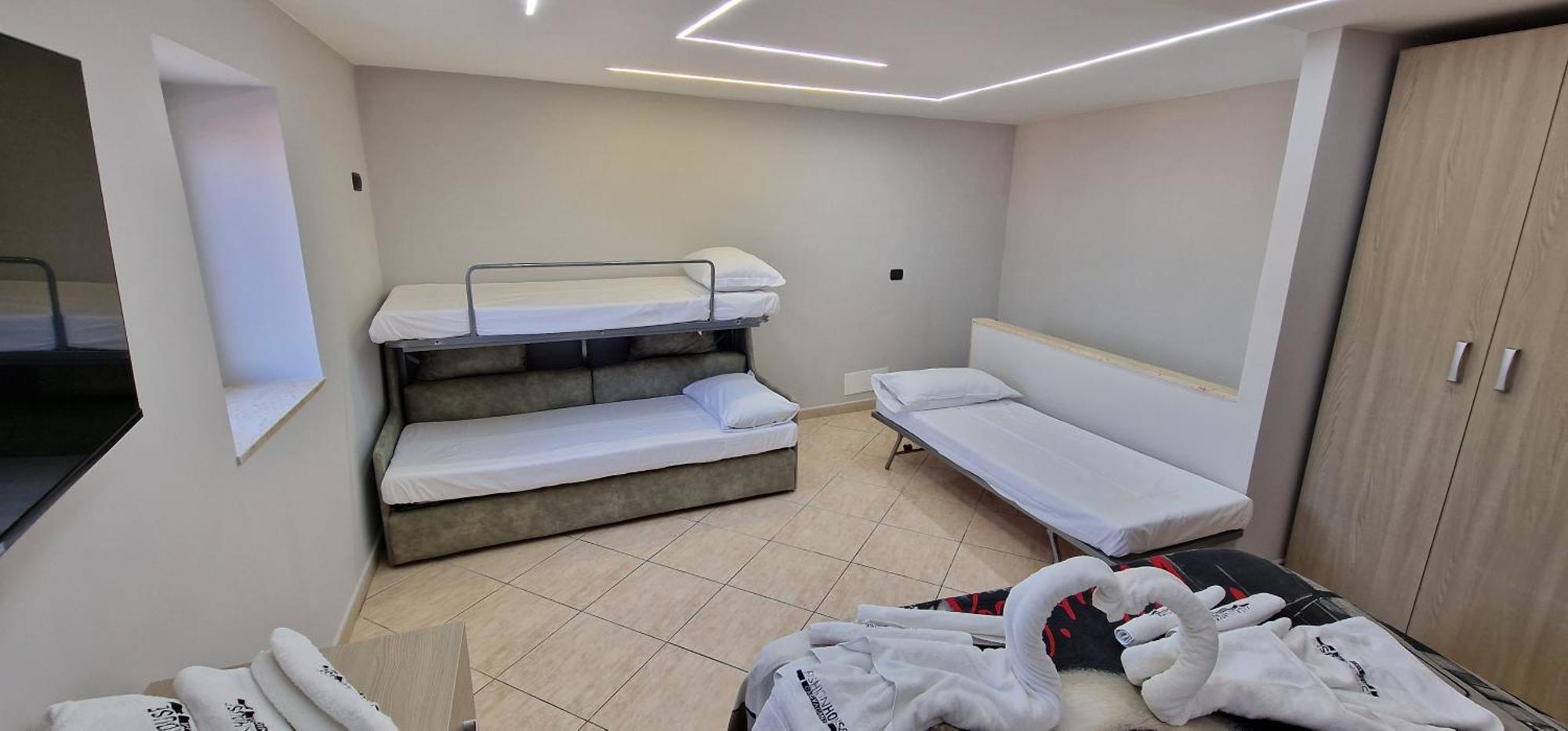 Fashion House Napoli Apartment ภายนอก รูปภาพ